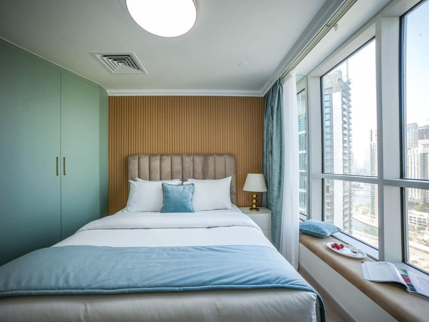 Deluxe 3 Bedroom With Marina & Sea View Dubai Bagian luar foto